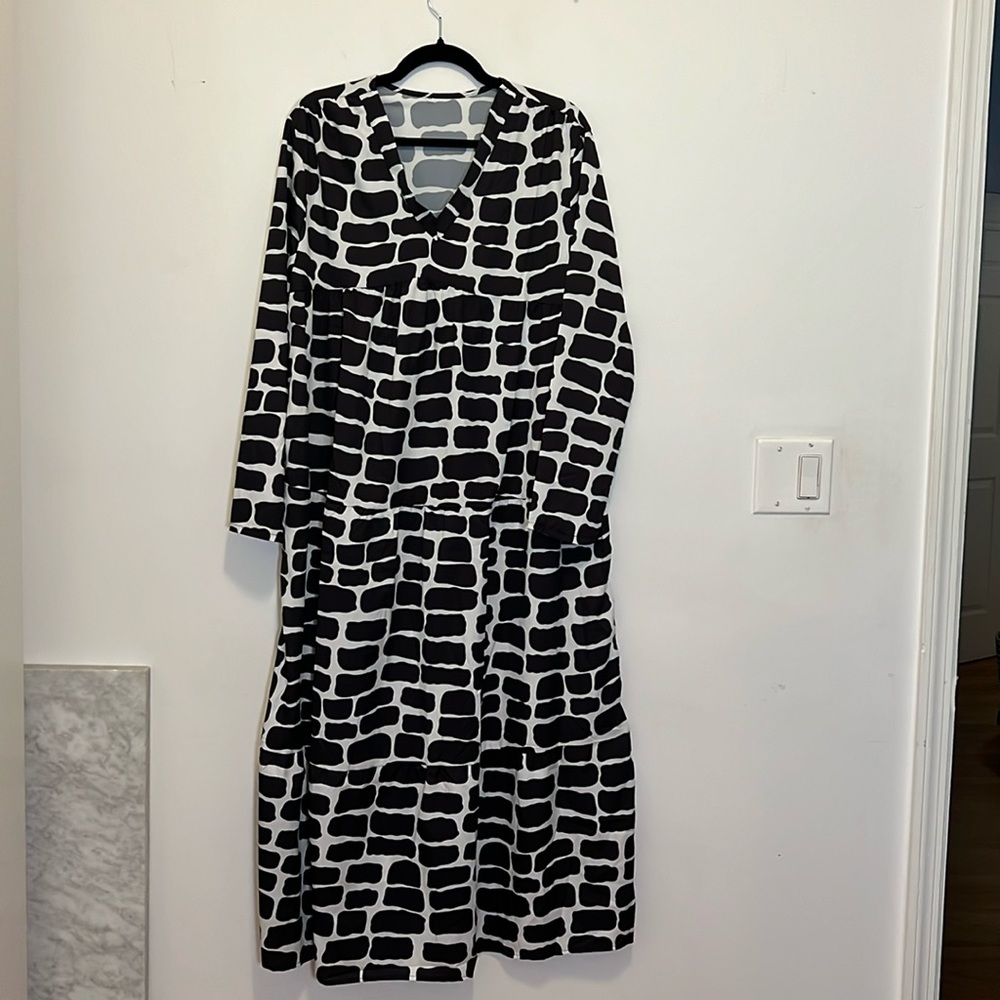 BG dress